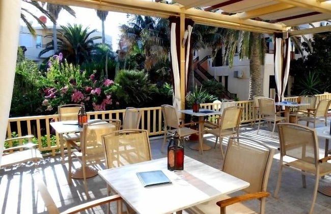 Lambrinos Suites - Photo 39