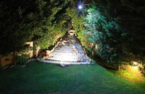 In White Villa - Photo 4