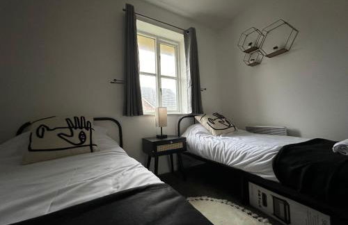 Timber Court - FREE PARKING - 2 Bedroom Apartment - FAST Wi-Fi - Perfect for Contractors! - Foto 25