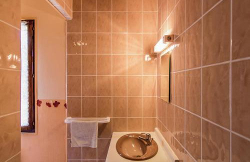 Quiet holiday home with shared pool - Foto 18