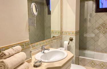 CASA PALACIO SXVIII CON PISCINA en centro histórico de SEVILLA - Photo 64