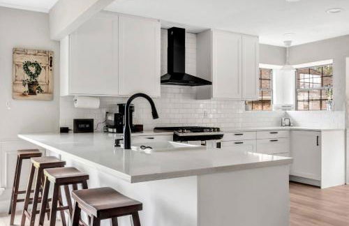 Jacuzzi Lakefront Home w/ Game room+play structure - Foto 3