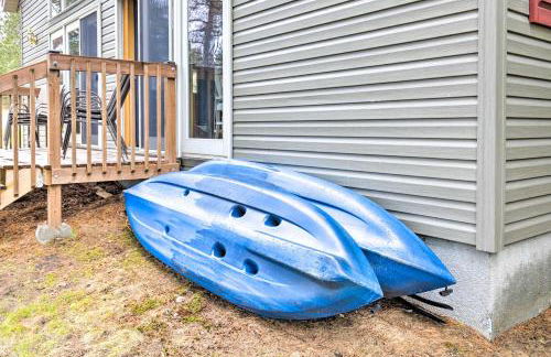 Cozy Dam Lake Escape with Dock, Yard and Water Access! - Foto 26