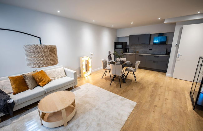 Souterrain 2BR Serviced Apartment - Photo 34