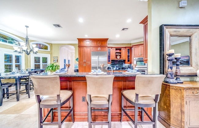 5 Bedroom Luxury Home, Minutes to Las Olas, Shops & Beach - Foto 29