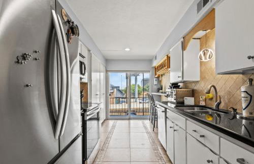 Spacious Preston Hollow Condo - Foto 1