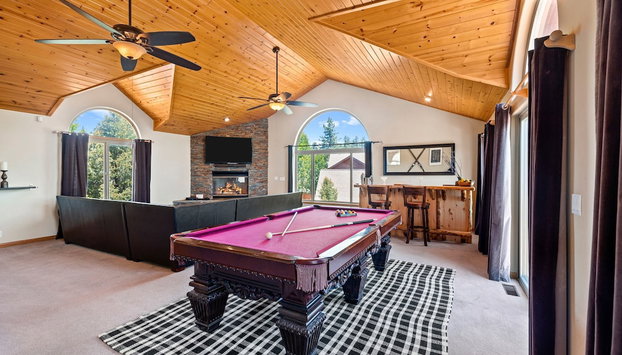 Linaker Lodge by Avantstay Gorgeous Cabin in Big Bear w Views - Foto 4, Habitación