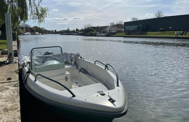 River View Guest House, Jacuzzi, Boat, Fire Hire - Photo 36
