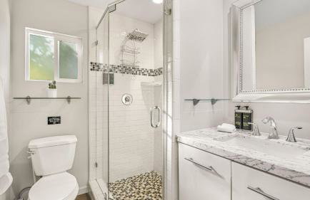 Vibrant Palm Springs Getaway w Pool BBQ Modern Design Taylor House by AvantStay - Foto 32