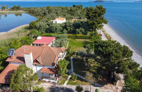 Agios Konstantinos peaceful Beach 3bdr apartment - Photo 25