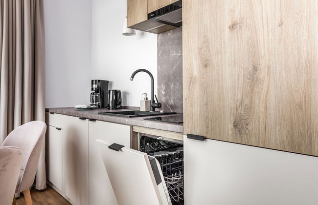 Jantaris Apartments by Renters - Photo 41