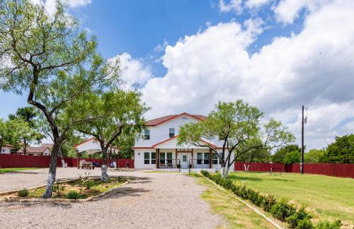 Family-Ready 4BR with Yard & Kids Playground - Foto 36