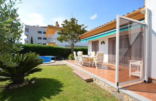 Casa vintage con piscina, WiFi y jardín en zona tranquila de Sant Pere Pescador - ES-89-120 - Foto 3
