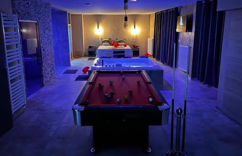 LE LOFT A BULLES (85m2 Jacuzzi Hammam Billiard Bar Douche Sauna) - Foto 21