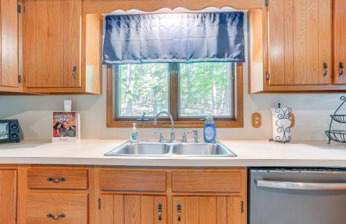 McGaheysville Home with Screened Porch and Gas Grill! - Foto 13