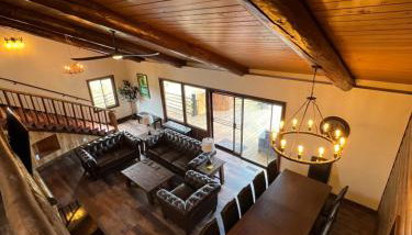 Deluxe Chalet Retreat near U of O Eugene OR Large groups welcome sleeps 16 Pet stay Free - Foto 5