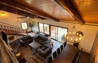 Deluxe Chalet Retreat near U of O Eugene OR Large groups welcome sleeps 16 Pet stay Free - Foto 5