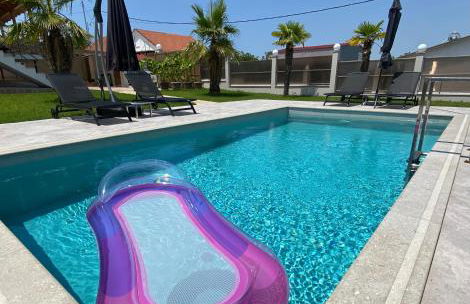 Villa Liana , private Villa with pool and garden - Foto 2