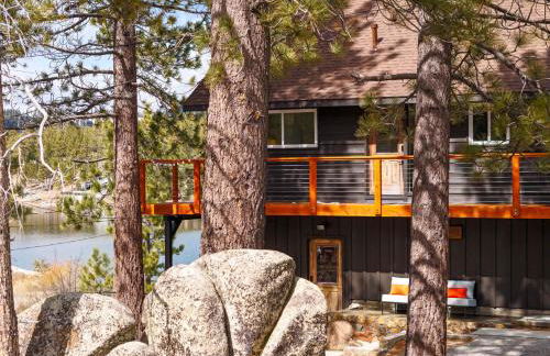 Luxe Lakefront with Hot Tub, Fire Pit, Game Room, Boat Dock - Foto 64