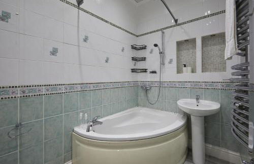 Hayy Contractor House 5 Bedroom Huddersfield Sleeps 18 - Foto 43