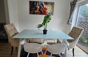 4 Bed in the heart of Hartford - Foto 3