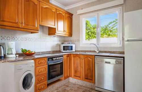 Villa Jazmin Blanca by Villa Plus - Photo 10