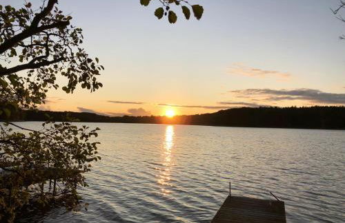 Ferienhaus Reetdach 1300qm Privatgrundstück Bootssteg Sauna Templin Lübbesee Uckermark Erholung pur Seenplatte - Photo 1