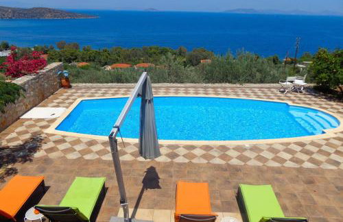 Luxury Villa with Pool overlooking a Majestic View - Foto 26