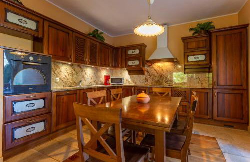 Kapetanova Villa - Photo 11