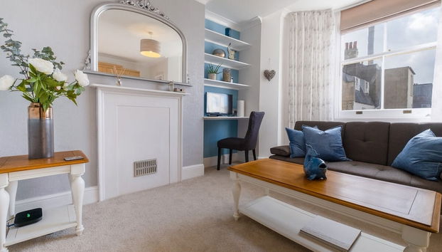 Host Stay Regency Square Apartment - Foto 2, Habitación