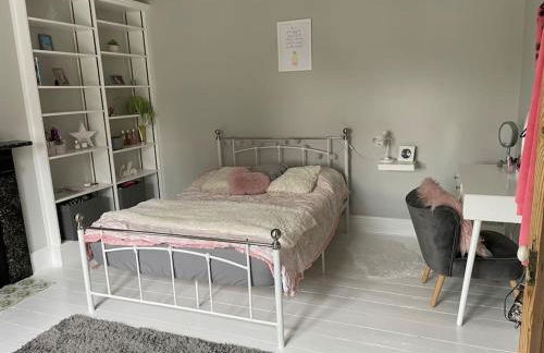 Beautiful family home with hot tub - Foto 30