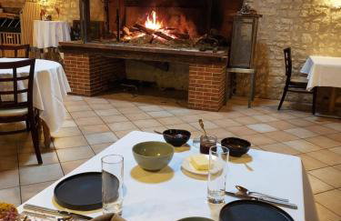 Logis Insolites et Restaurant Domaine du Seudre - Foto 44