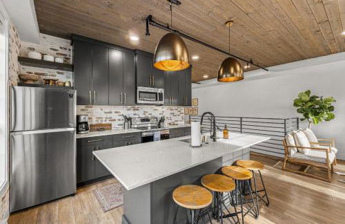 The Loft 10 - Steps from the Lake & Dining- Newly renovated in the heart of McCall - Foto 8