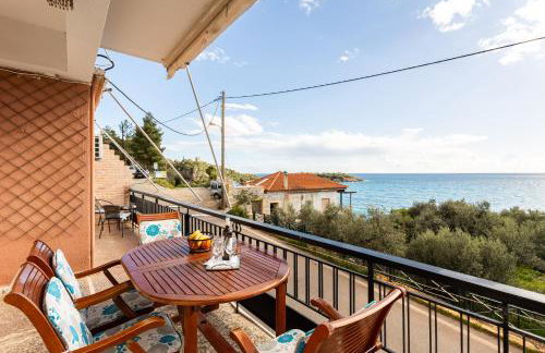 Sunset Serenity - Kardamili Seaside Getaway - Foto 40