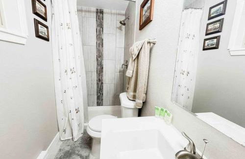 PET FRIENDLY/PING PONG/GAME ROOM!FAMILY GATHERING - Foto 18