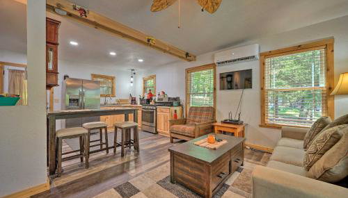 Waterfront Cottage in Fort Towson with 2 Decks! - Foto 3