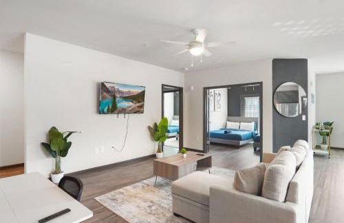 3BR King Bed Balcony North Raleigh - Foto 19