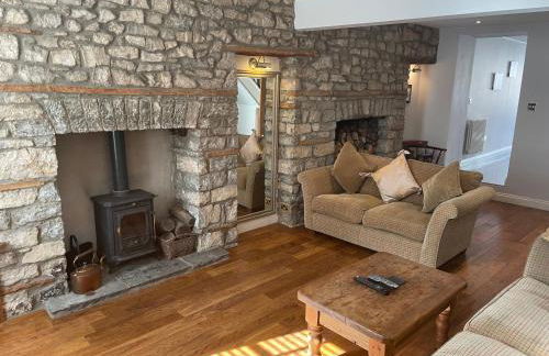 17 Eastgate - Photo 1