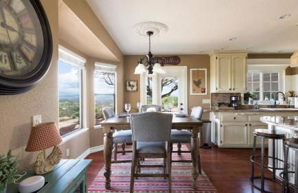 4.5 Acre Secluded Ranch w Panoramic Views • Fire Pit Olive Ranch by AvantStay - Foto 30