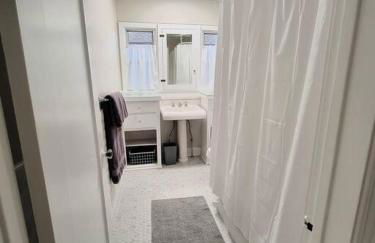 Glamorous Getaway: Exclusive 1BR LA Hotspots - Foto 19