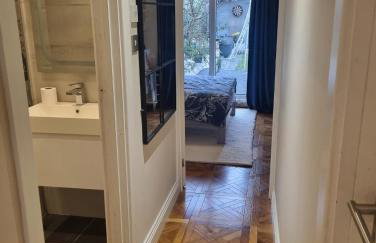 Stylish annexe with private entrance, four persons - Foto 14