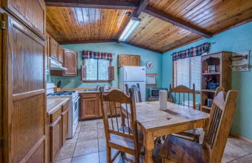 Roadrunner - Cozy Cabin - Whirlpool and Hot Tub - Foto 15