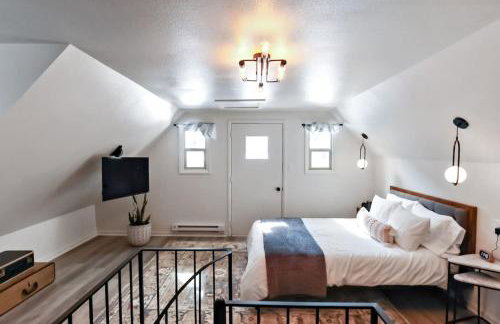 Boho Southwest Modern Unit 3 with Butte Mtn Views - Photo 14