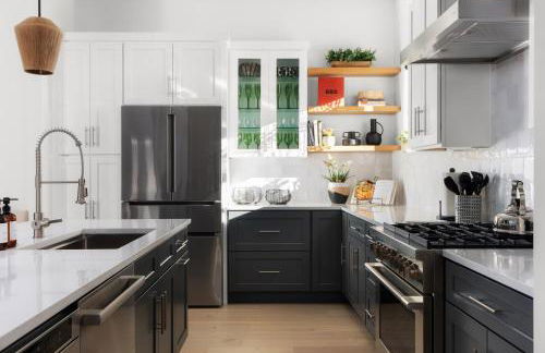 Heated Pool, Game Room, Outdoor Movies, Mins to Downtown, Sleeps 14 - Foto 38