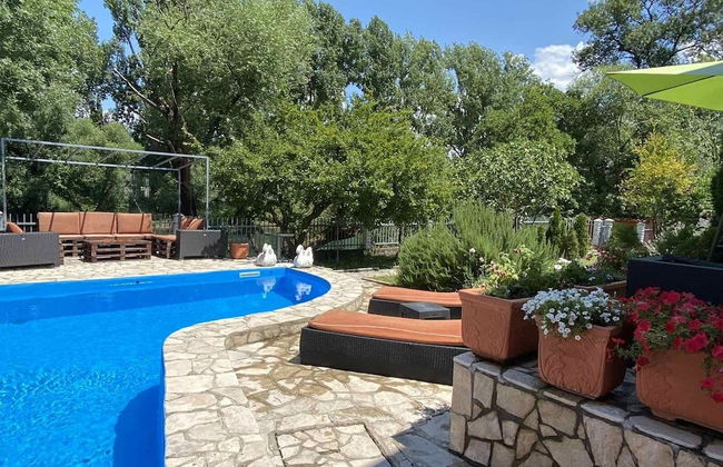 Private Riverside Villa Silvia - Foto 27