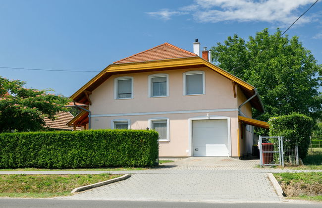 2 bedroom House in Kőröshegy with private pool and garden - Photo 35