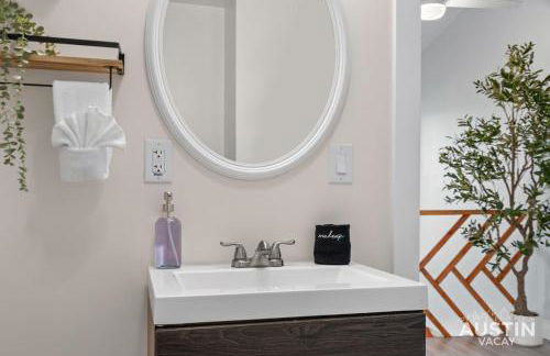 Pet Friendly 3BR 3BA Hill Country Home w Private Pool and Grill by Austin Vacay - Foto 52