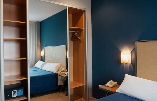 Apartamentos Vértice Sevilla Aljarafe - Photo 8