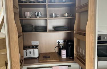 Holt GRDN House A beautiful 1 bedroom house with freestanding bathtub and log burners - Foto 10