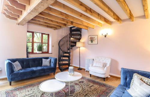 Yew Tree Farm - Photo 14